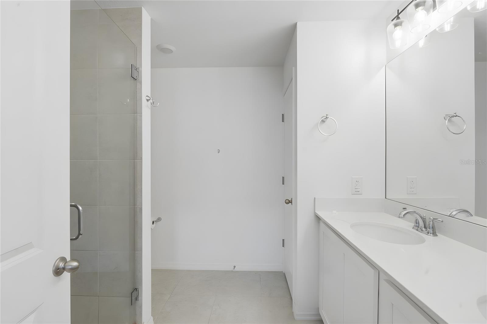 Townhouse at 832 LONGBOAT DR, DAVENPORT, photo 48 of 51