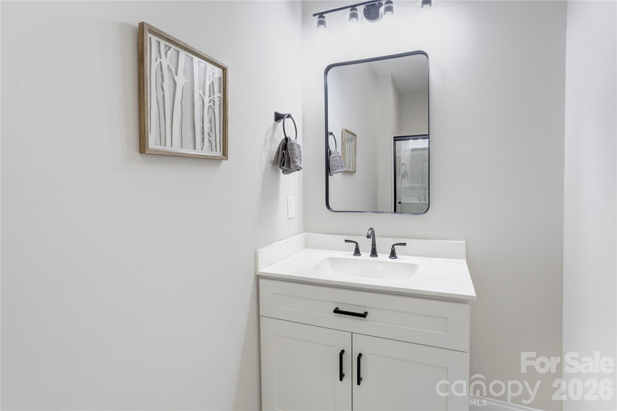 Ensuite bathroom off bedroom #2. - 317 Oak Brook Drive, Salisbury