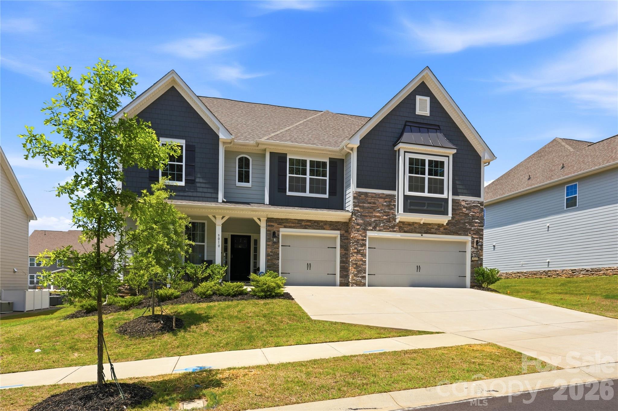 Single Family Residence at 9010 Surry Spring Lane, Huntersville, photo 3 of 48