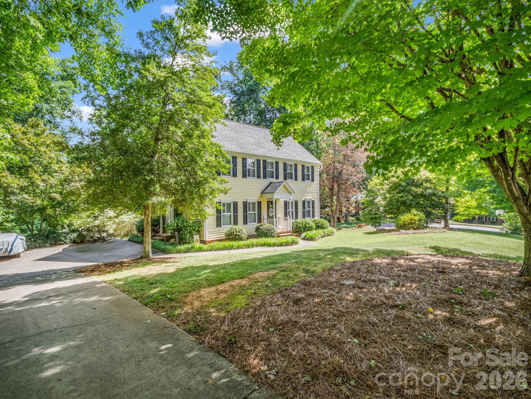 Front left view - several parking spaces - 2720 Steeplechase Road, Gastonia