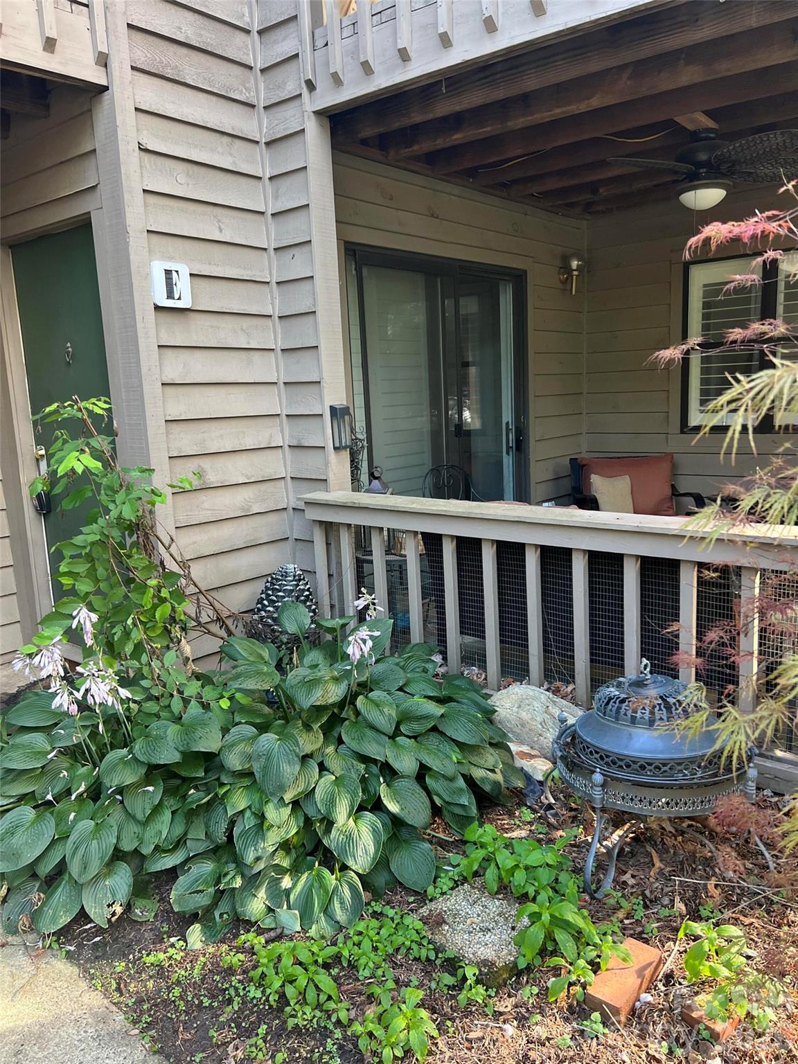 Condominium at 4134 Charlotte Highway, Clover, photo 2 of 3