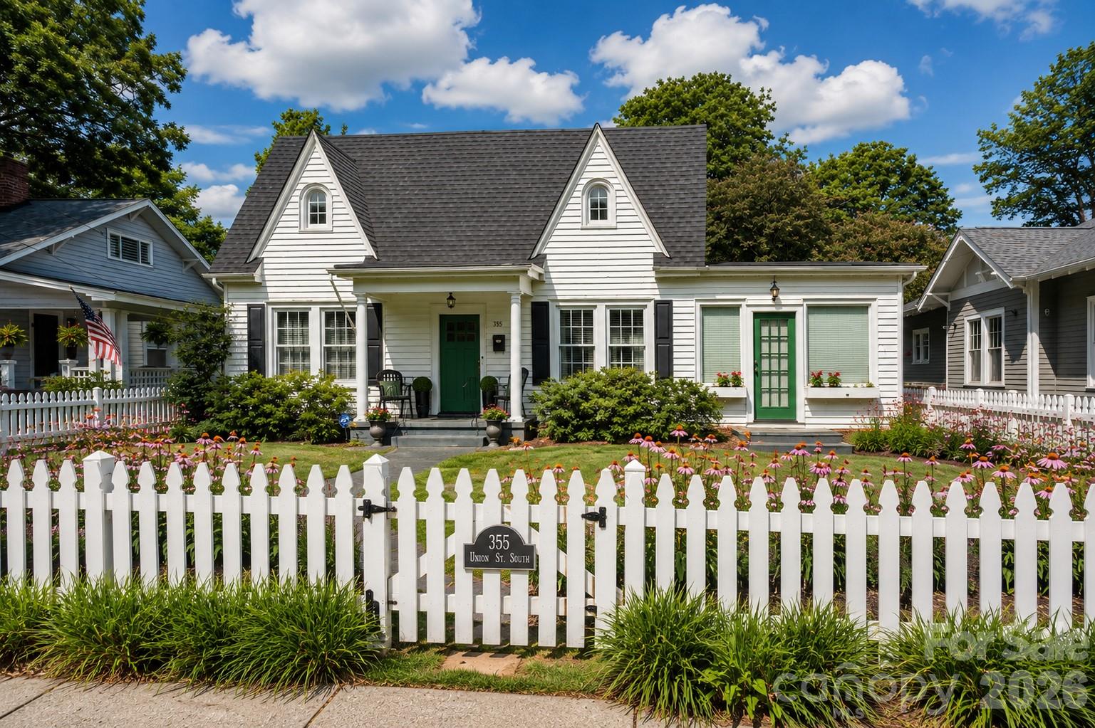 355 Union Street S