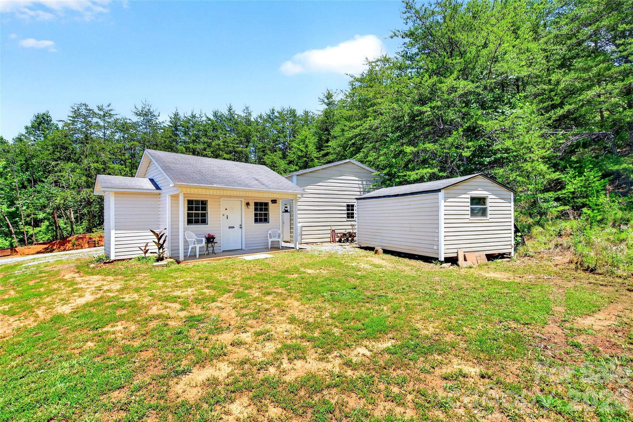 Single Family Residence at 1076 Grays Creek Church Road, Rutherfordton, photo 37 of 47