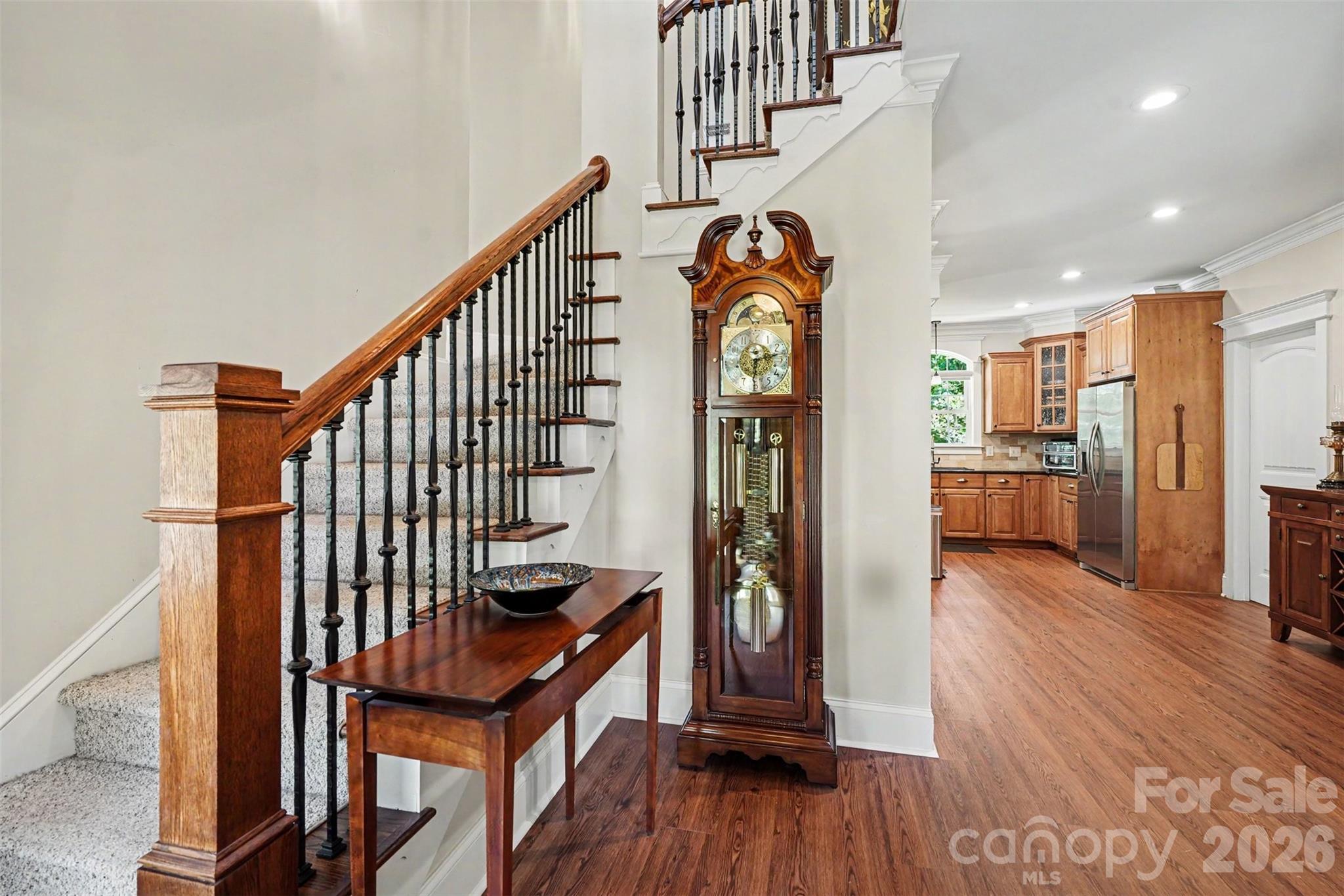 Foyer to welcome your guests - 162 Twin Lakes Drive, Statesville