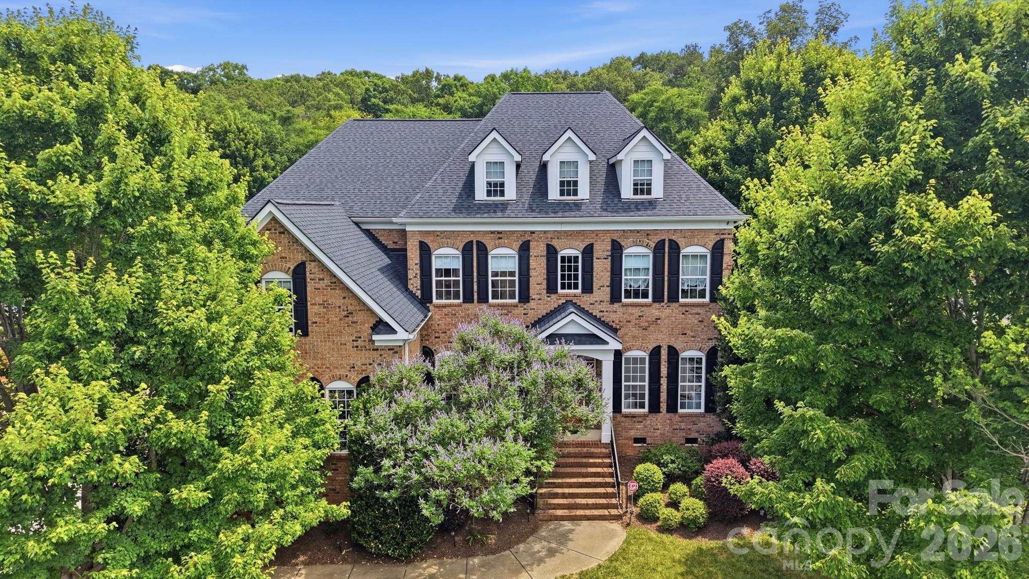 507 Five Leaf Lane