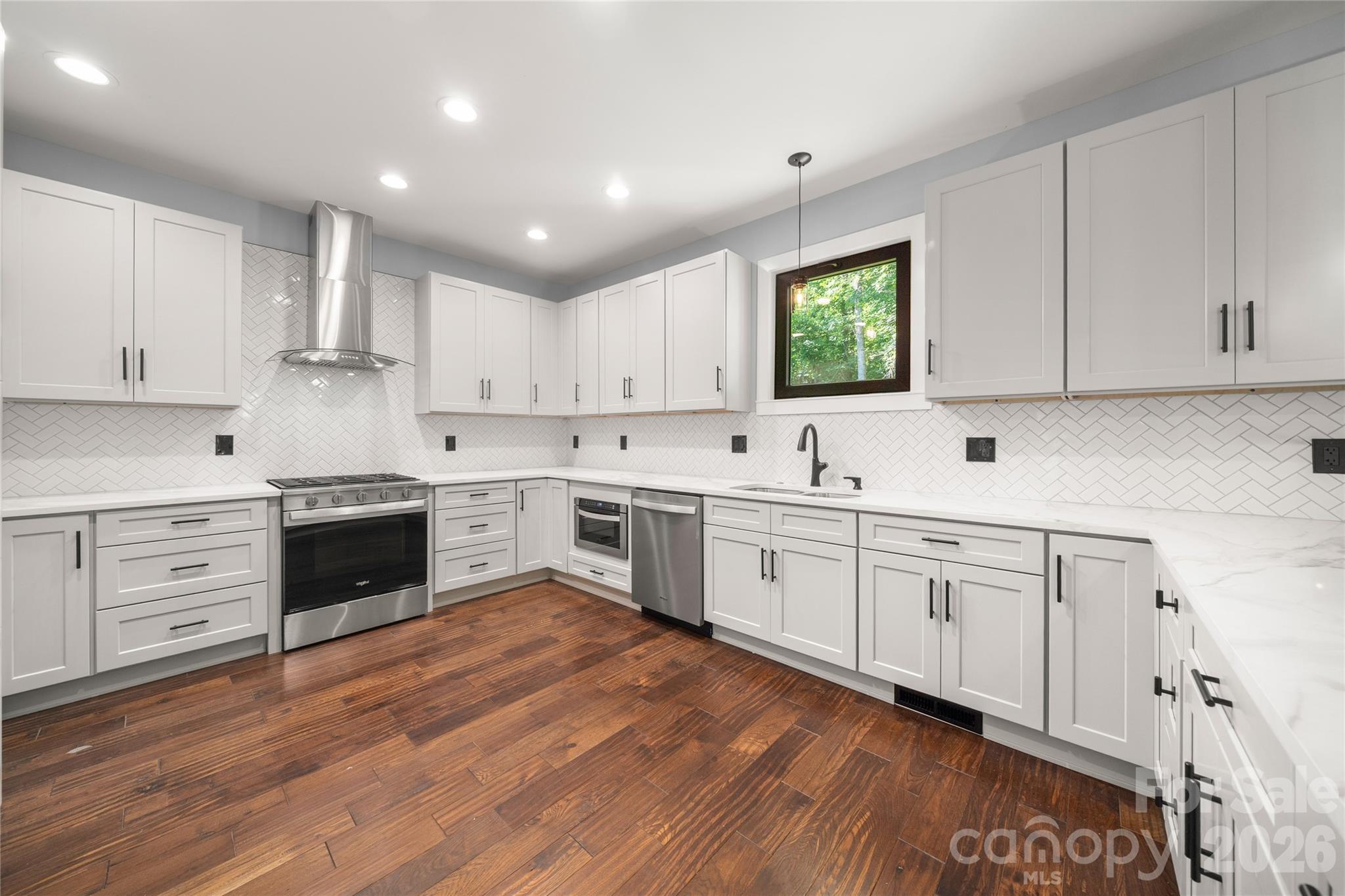 Single Family Residence at 61 Bamboo Trail, Candler, photo 12 of 41