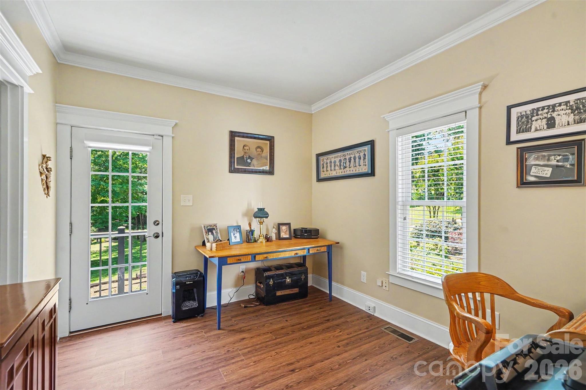 Bright and airy office on the main floor - 162 Twin Lakes Drive, Statesville
