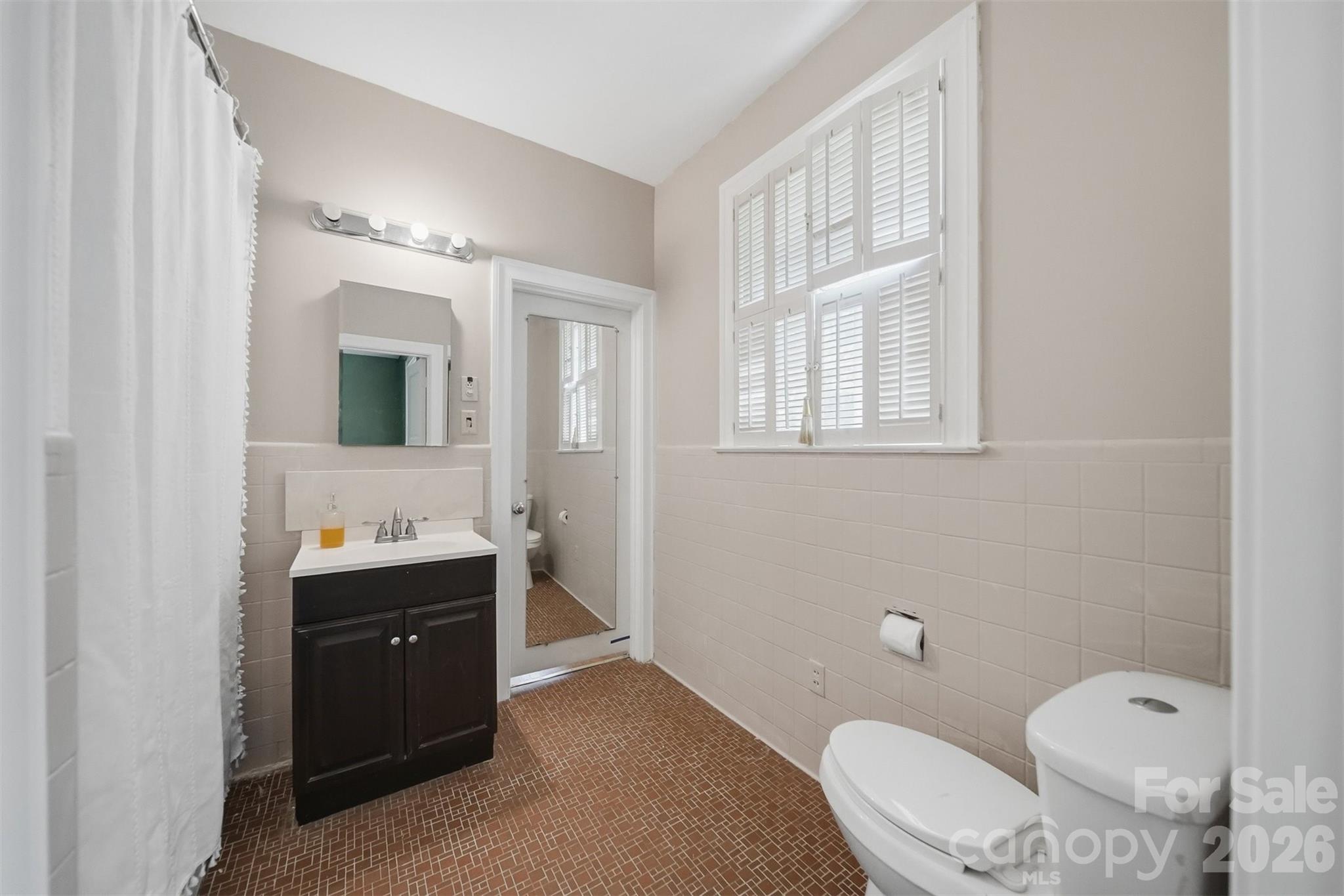 Single Family Residence at 826 S College Avenue, Newton, photo 31 of 46