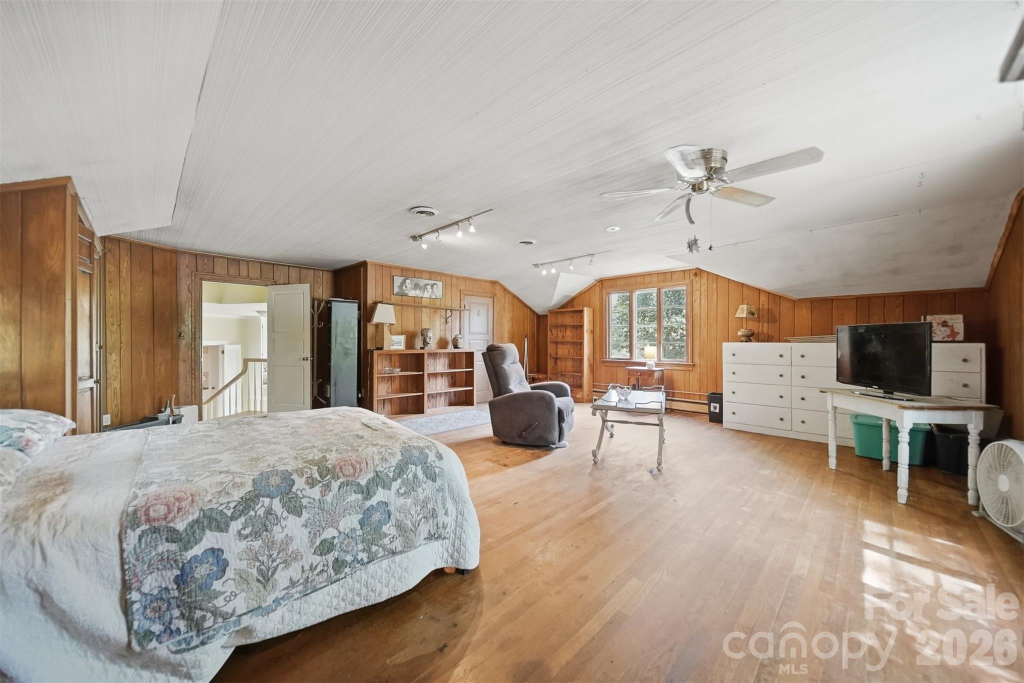 Single Family Residence at 826 S College Avenue, Newton, photo 38 of 46
