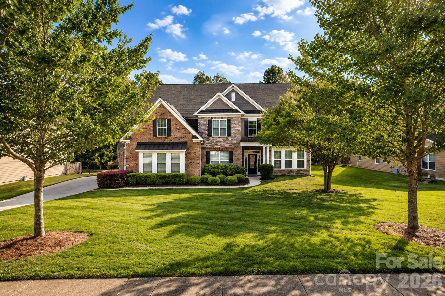 2412 Hamlet Court