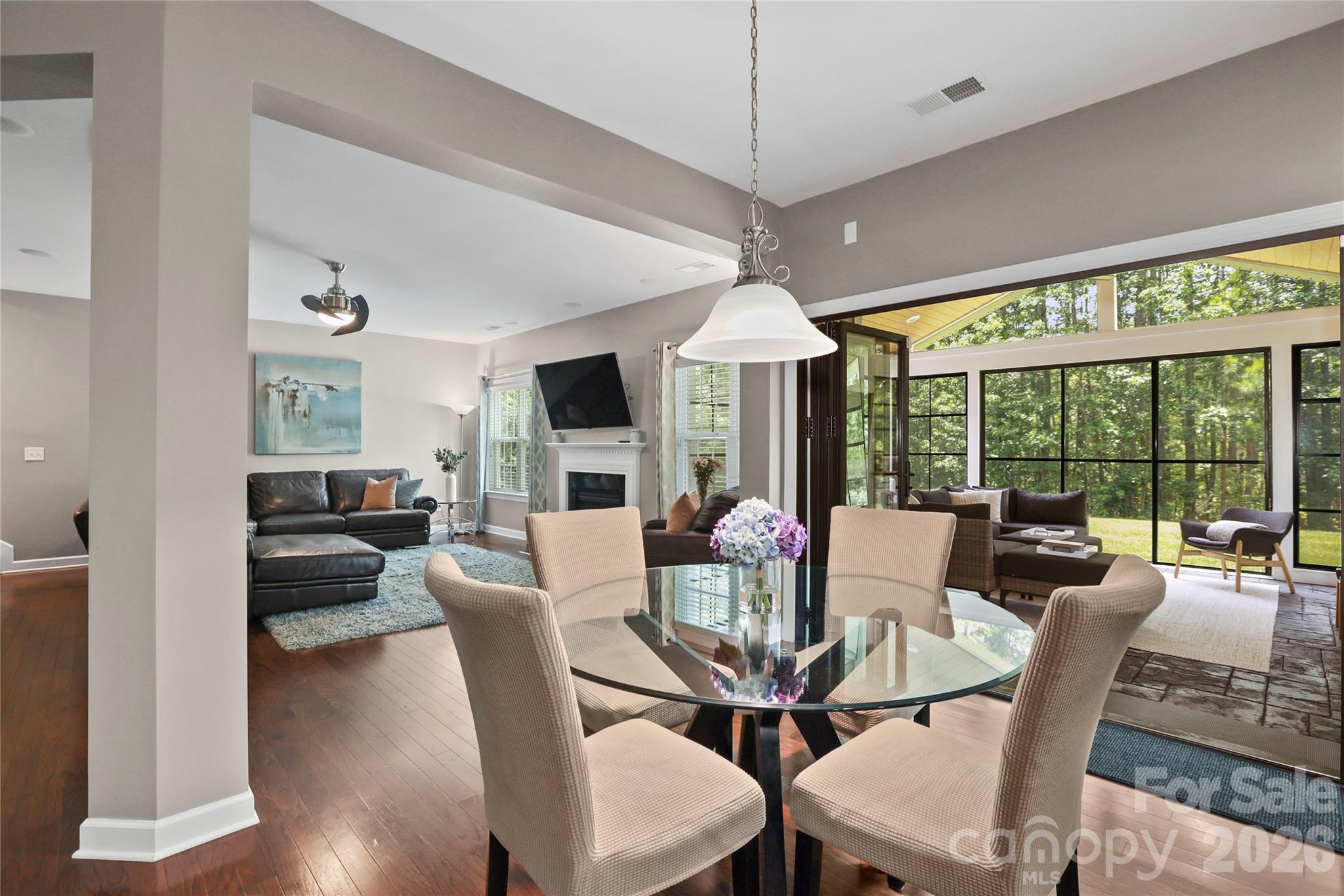 Breakfast Area - 2412 Hamlet Court, Matthews