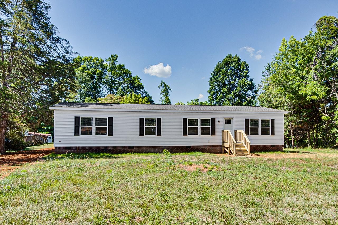 Front of home - 1848 Brittany Trail, Pleasant Garden