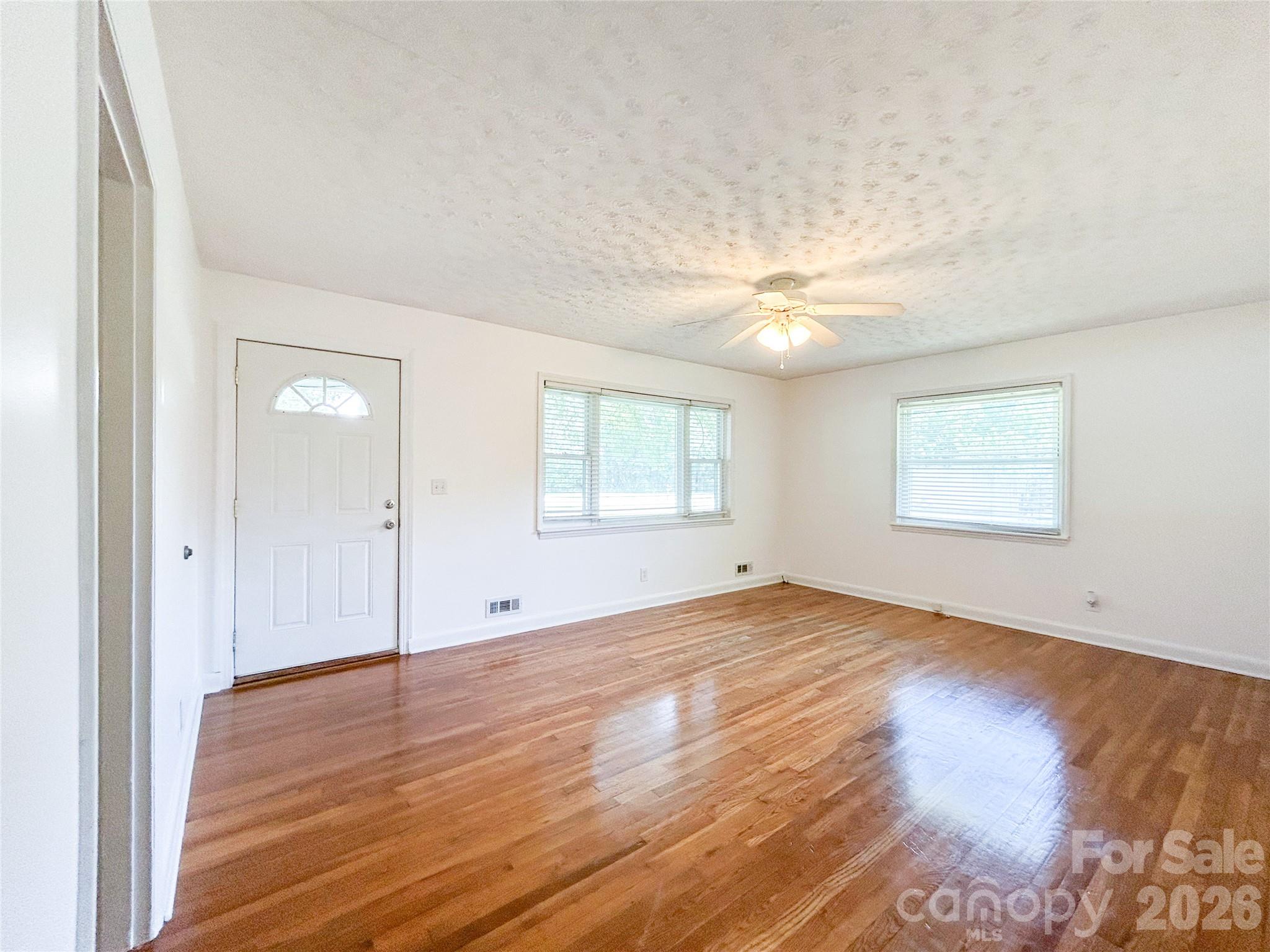 Living Room - 119 Hillcrest Street, Shelby