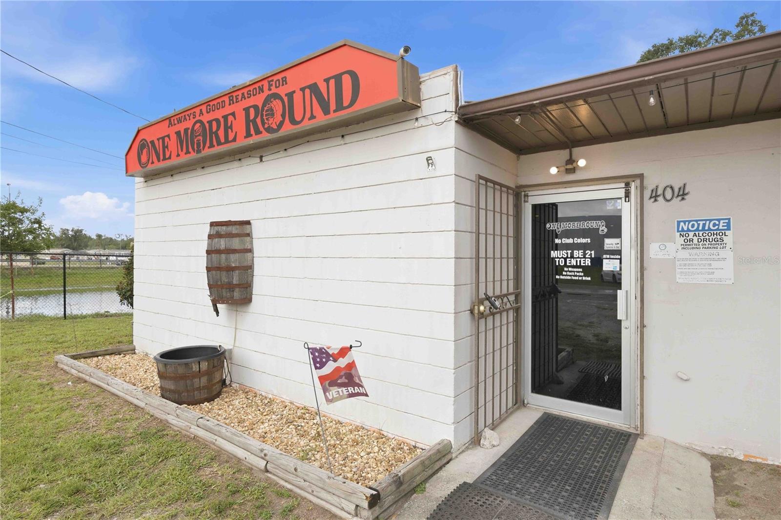 Front of Building - 404 EAKER ST, AUBURNDALE