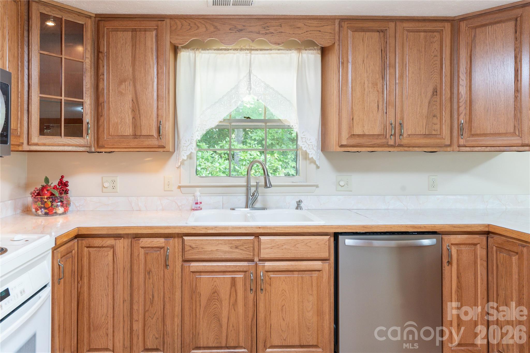Single Family Residence at 45 Mountain View Avenue, Black Mountain, photo 22 of 46