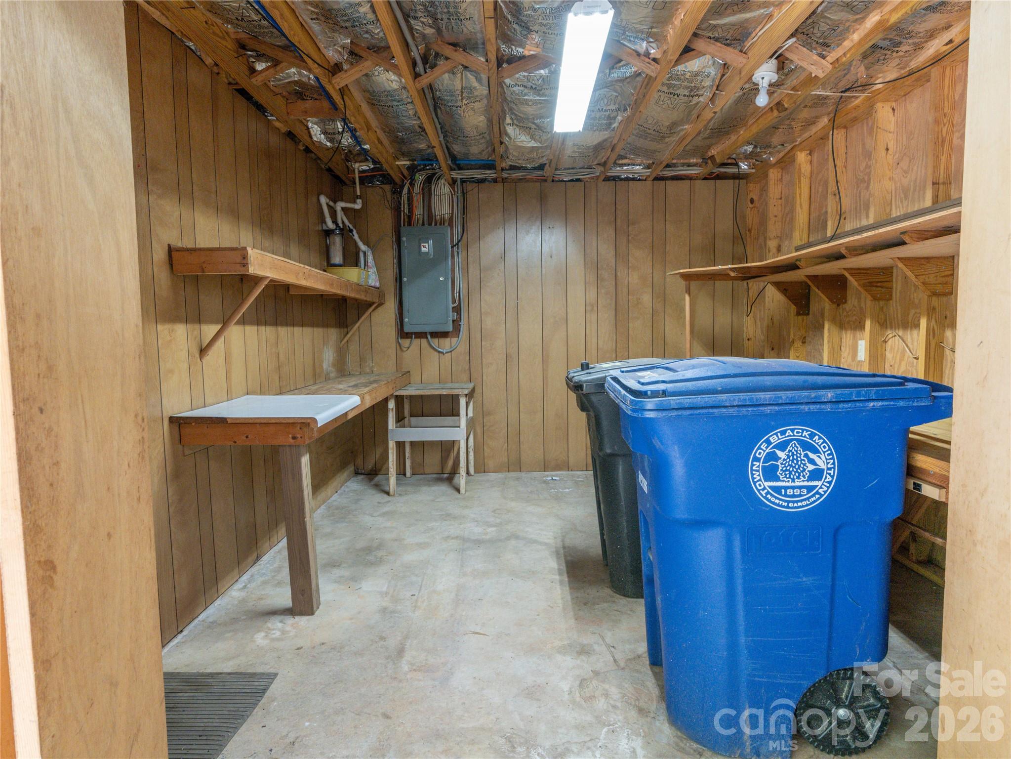 Work shop in basement - 45 Mountain View Avenue, Black Mountain
