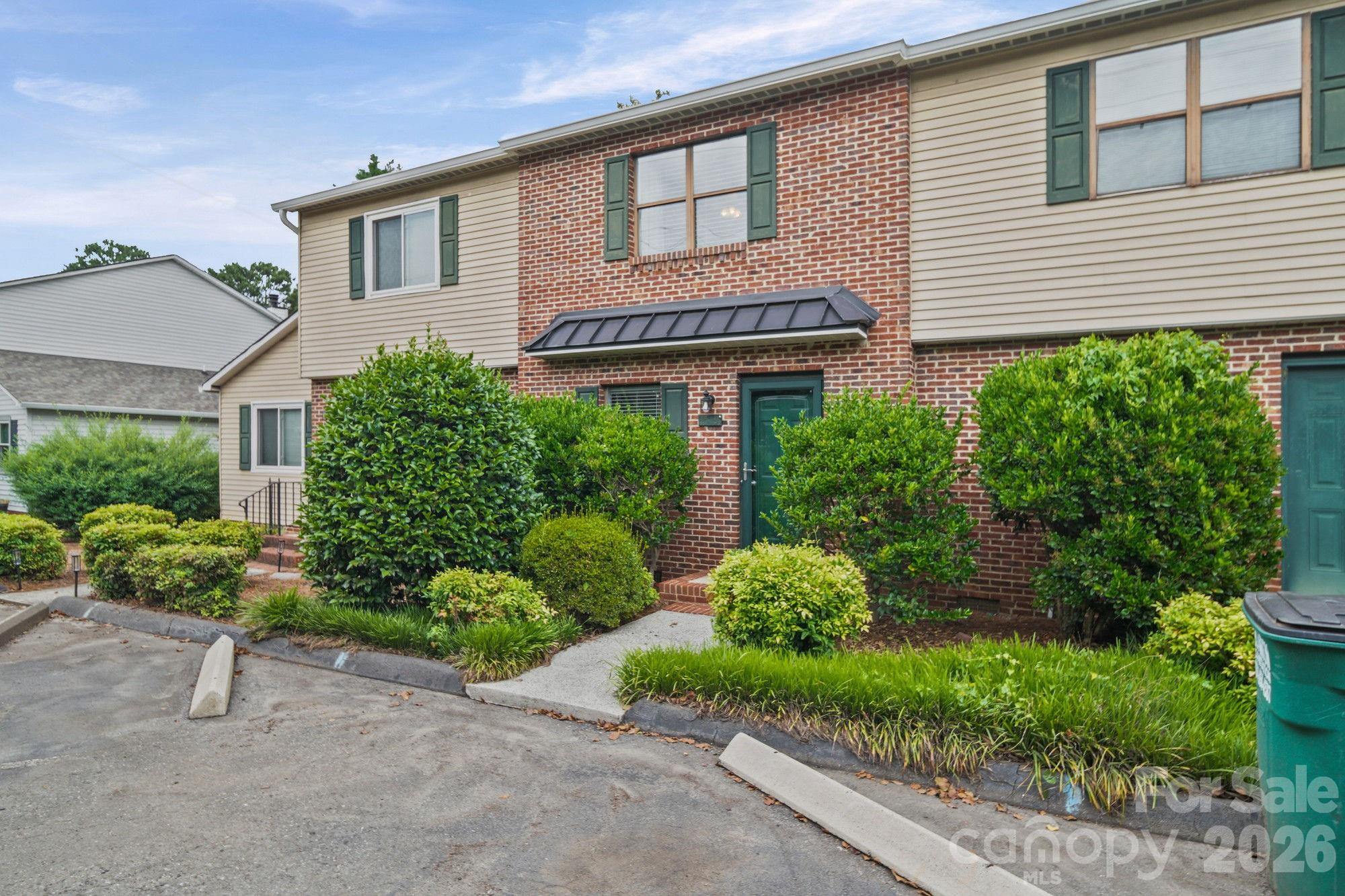 Townhouse at 1519 South Point Road, Belmont, photo 2 of 27