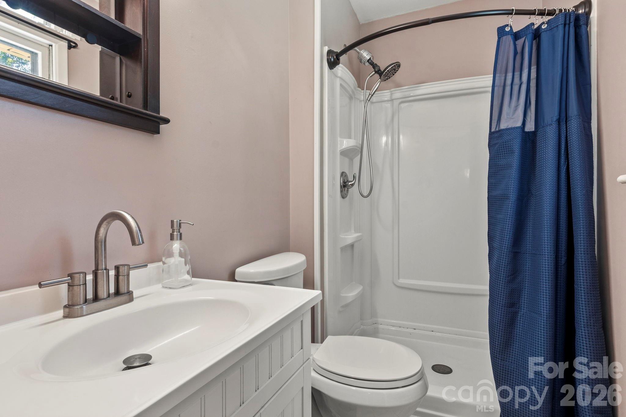 Primary Bath - 2951 7th Street Drive NE, Hickory