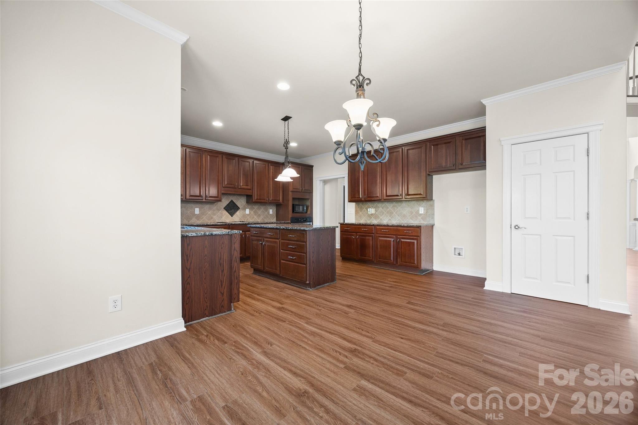Single Family Residence at 8408 Denholme Drive, Waxhaw, photo 14 of 48