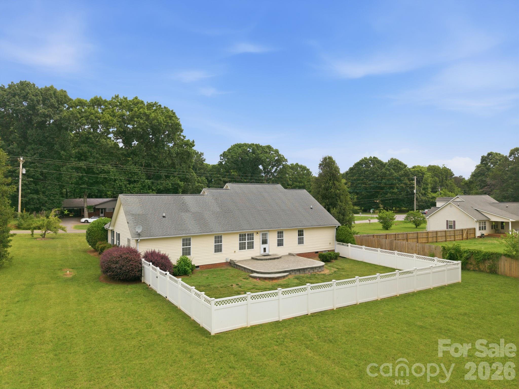 Single Family Residence at 210 Jane Sowers Road, Statesville, photo 32 of 44