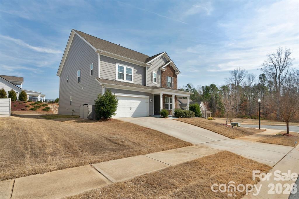 Single Family Residence at 930 Parkland Place NW, Concord, photo 2 of 44