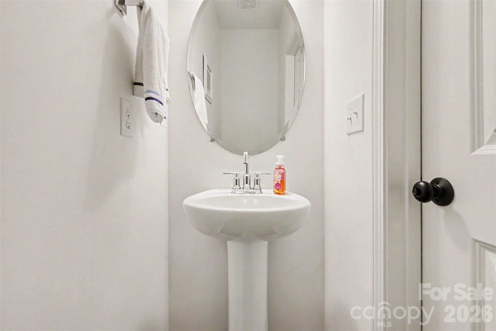 Townhouse at 334 Drawbar Drive, Clover, photo 5 of 23