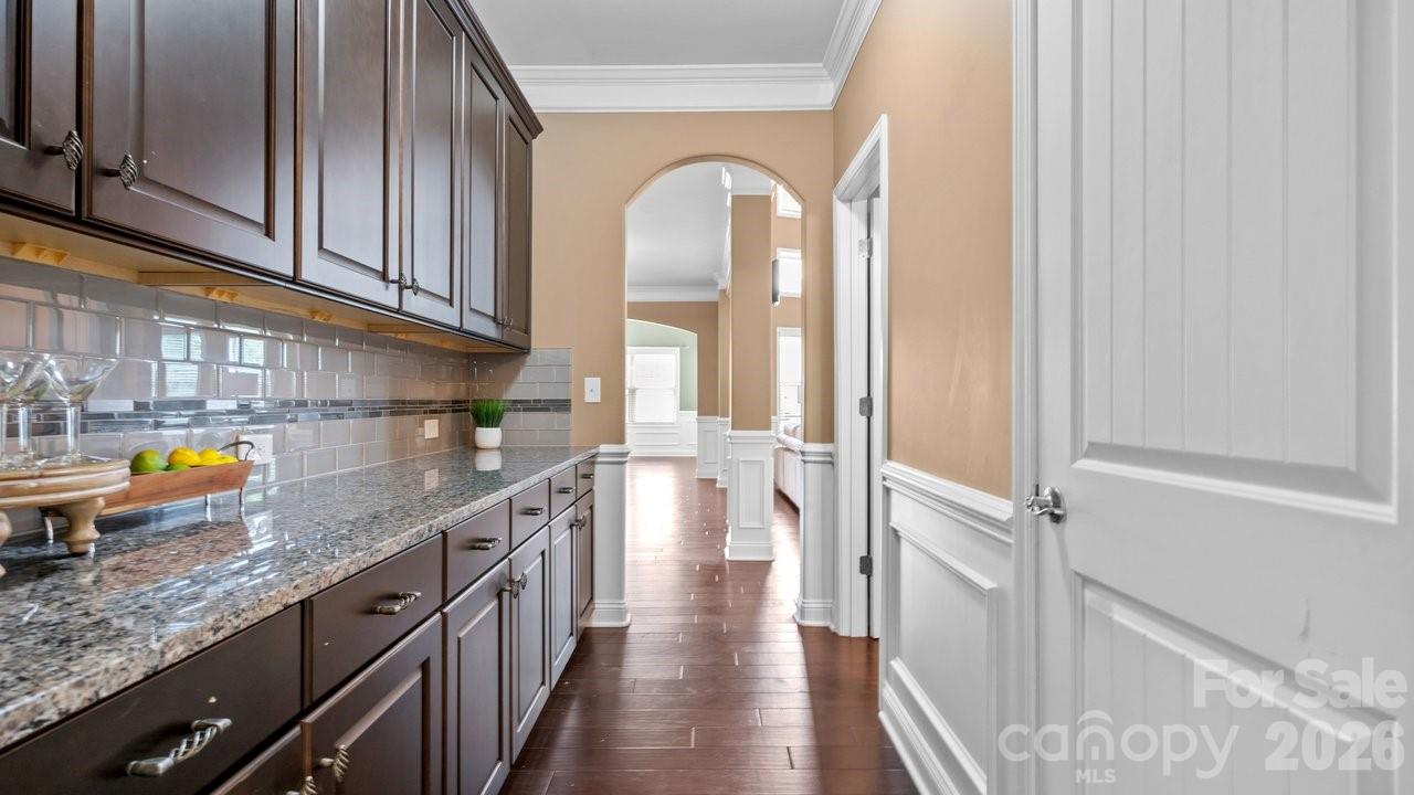 Butler's Pantry - 16032 Loch Raven Road, Huntersville