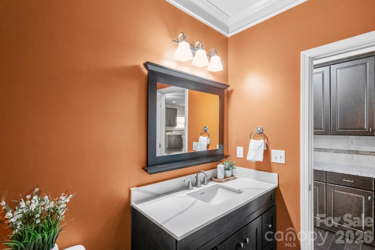 Main Level Half Bath - 16032 Loch Raven Road, Huntersville