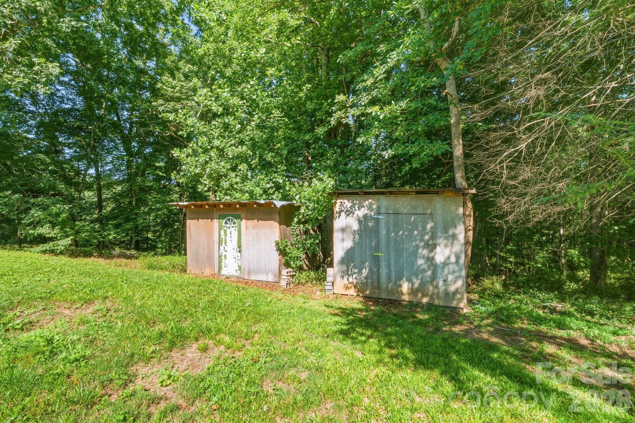 Single Family Residence at 547 Pea Ridge Street, Morganton, photo 5 of 39