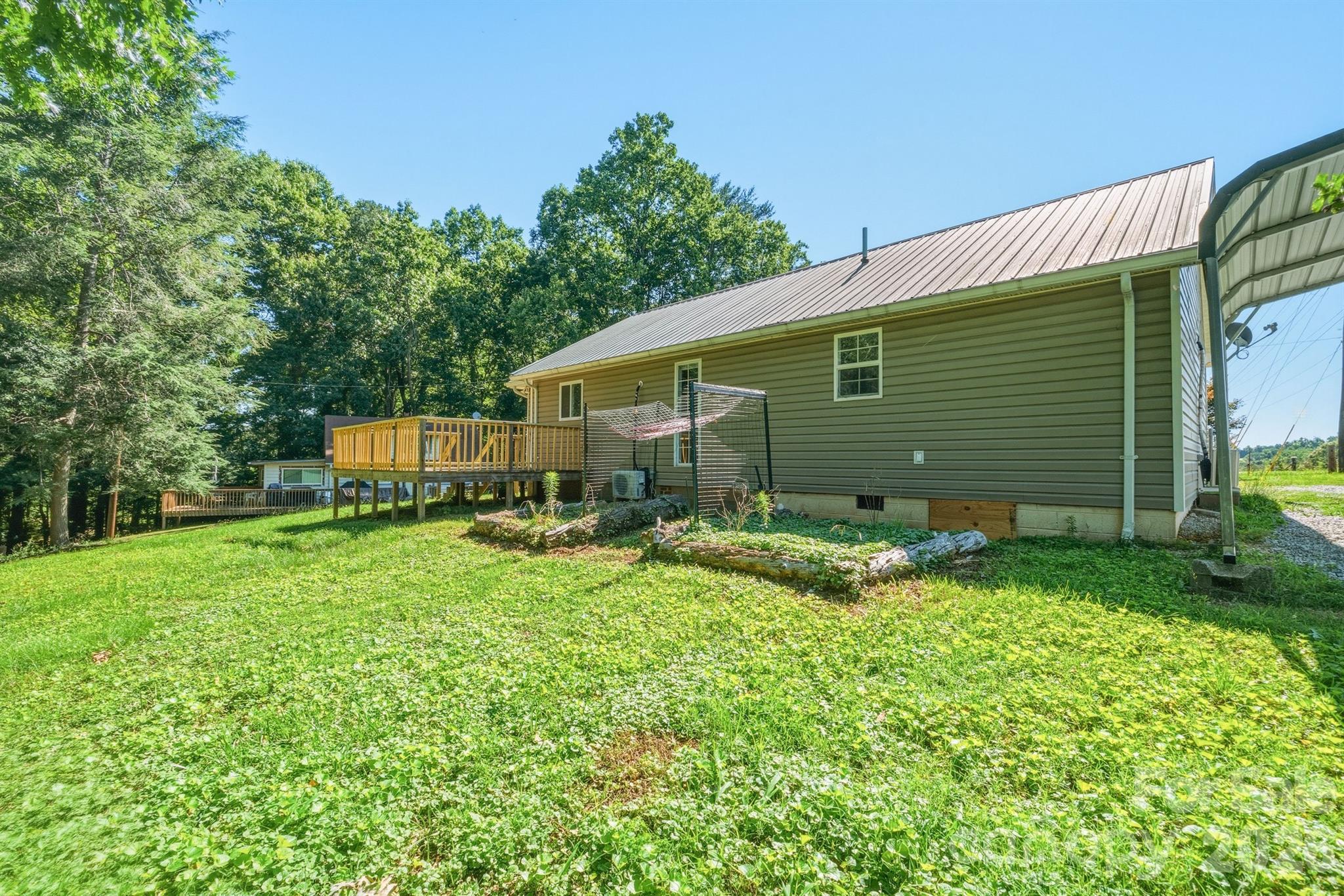 Single Family Residence at 547 Pea Ridge Street, Morganton, photo 8 of 39