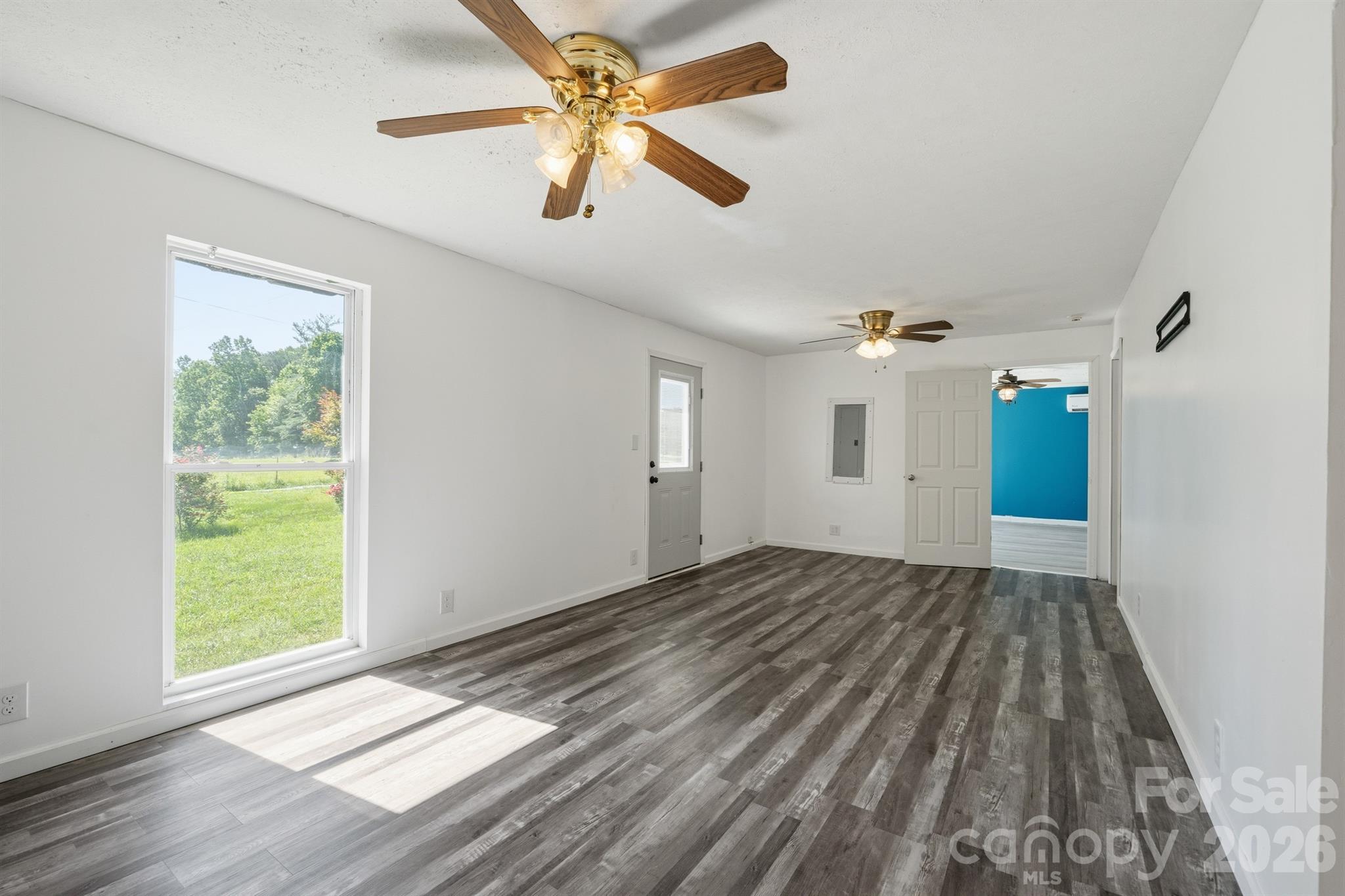 Single Family Residence at 547 Pea Ridge Street, Morganton, photo 10 of 39