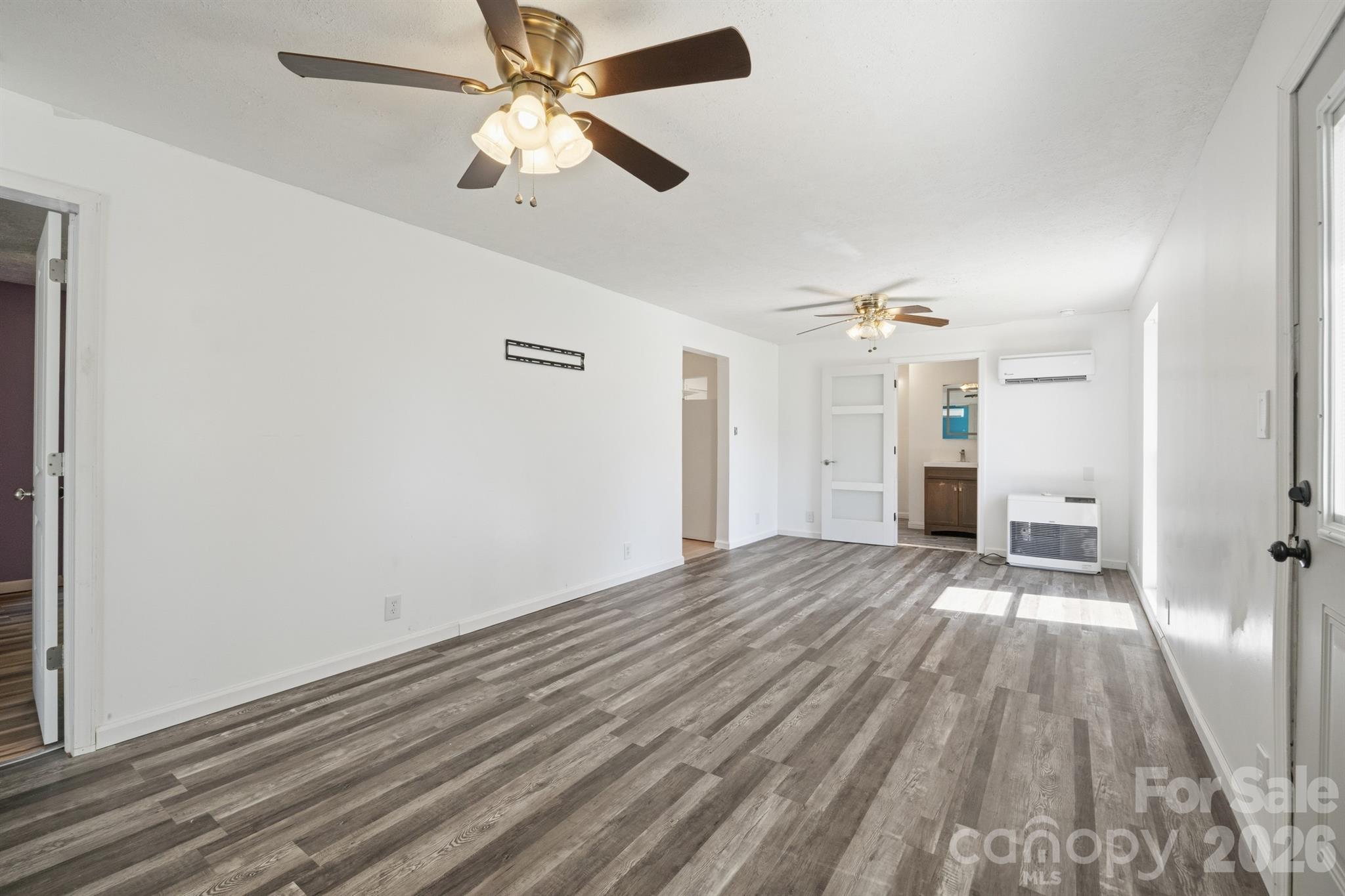 Single Family Residence at 547 Pea Ridge Street, Morganton, photo 12 of 39