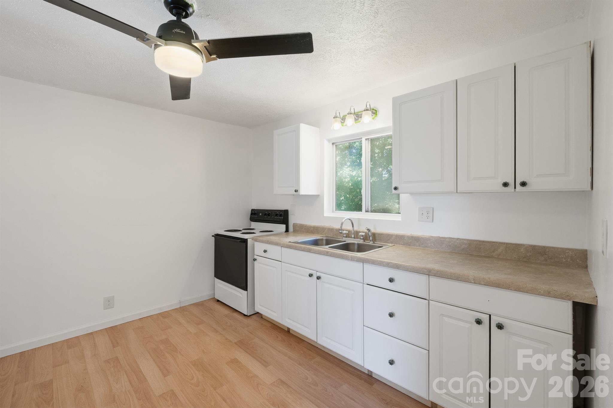 Single Family Residence at 547 Pea Ridge Street, Morganton, photo 33 of 39