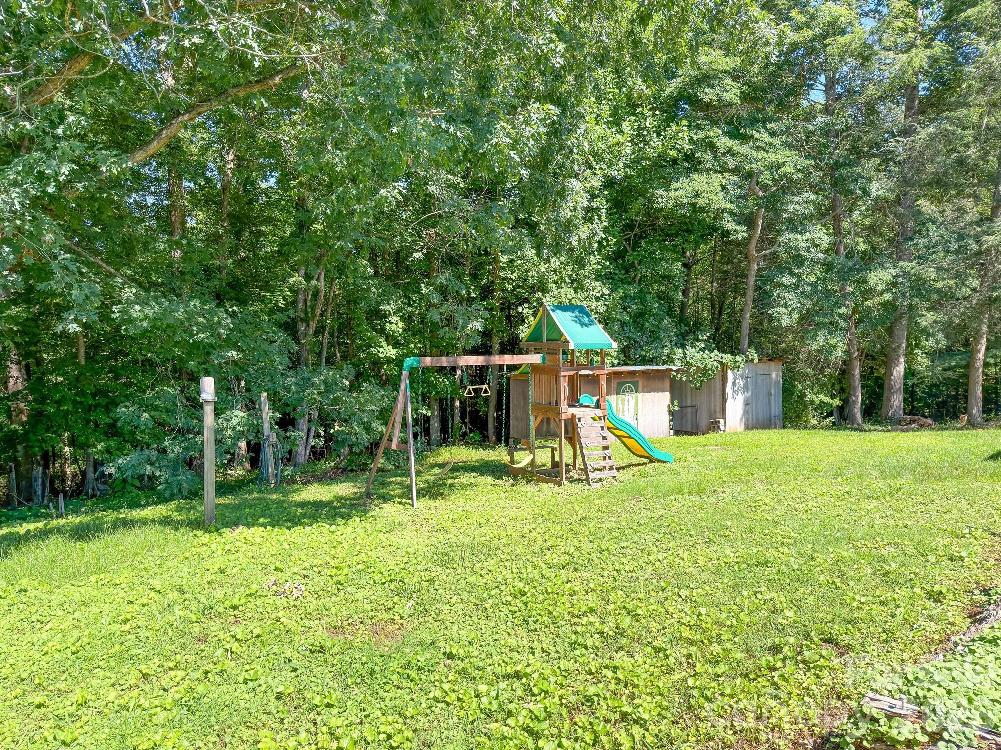 Single Family Residence at 547 Pea Ridge Street, Morganton, photo 38 of 39