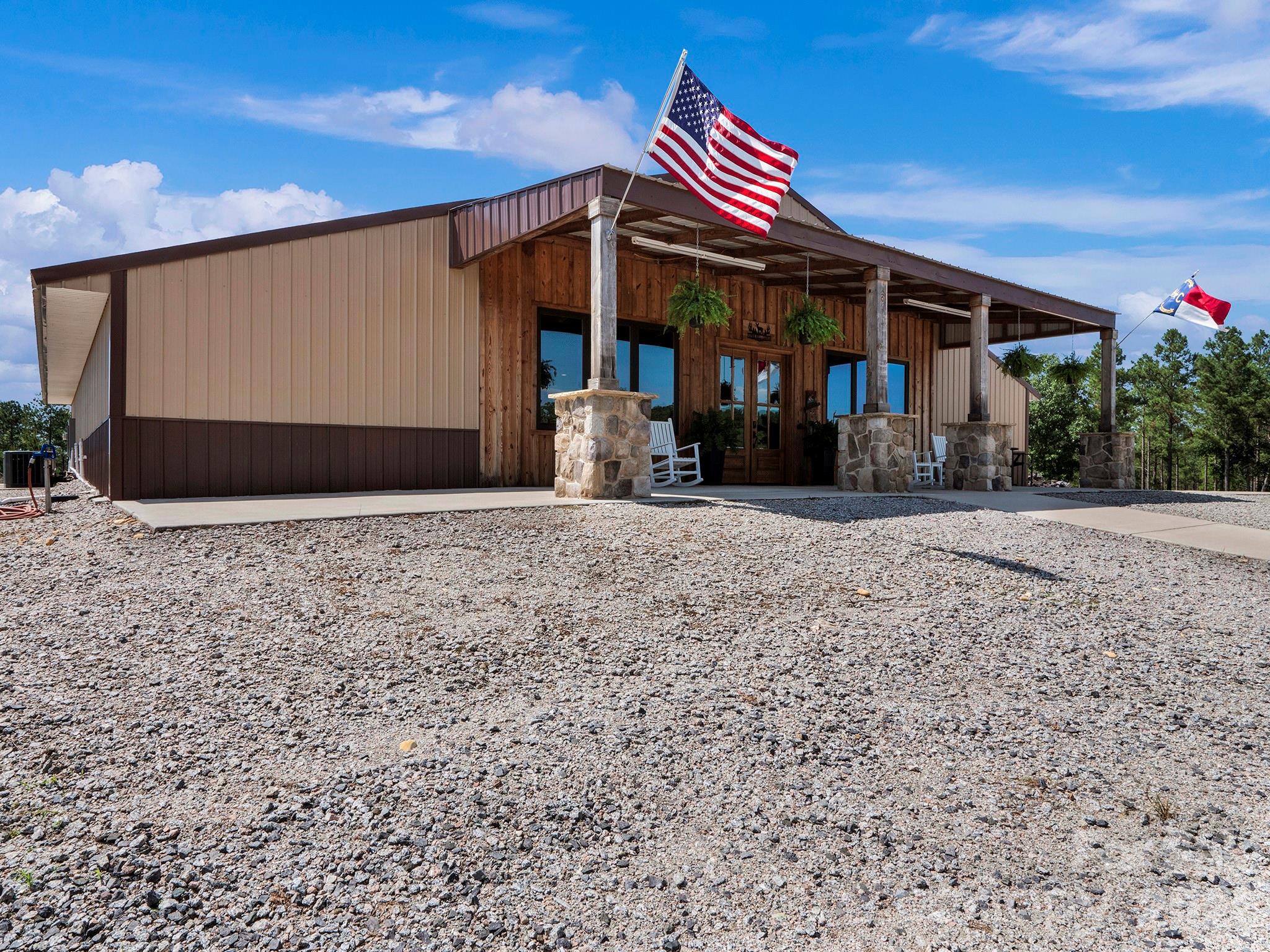 Lodge - 4030 Union Church Road, Peachland
