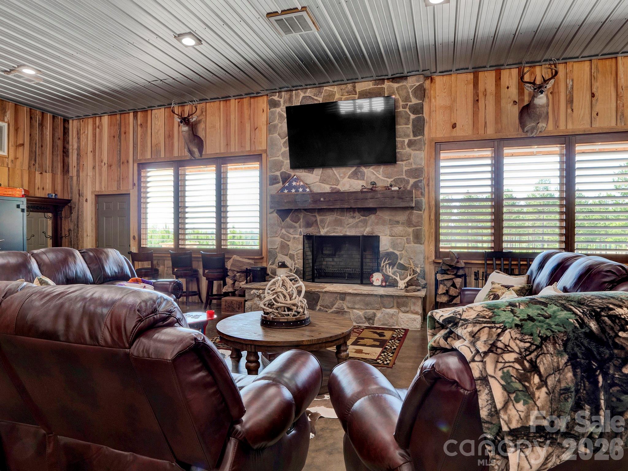 Lodge - 4030 Union Church Road, Peachland