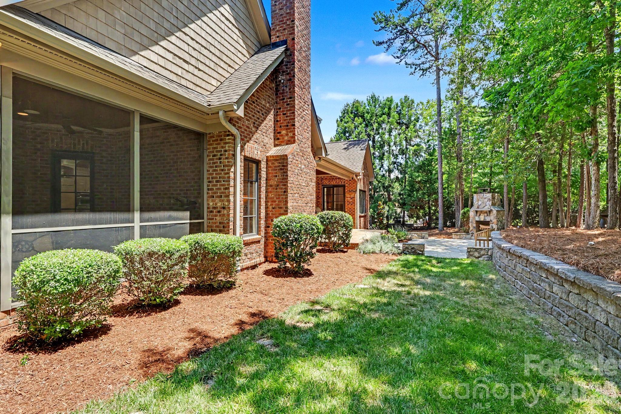 Single Family Residence at 508 Hideaway Ridge Court, Matthews, photo 41 of 47
