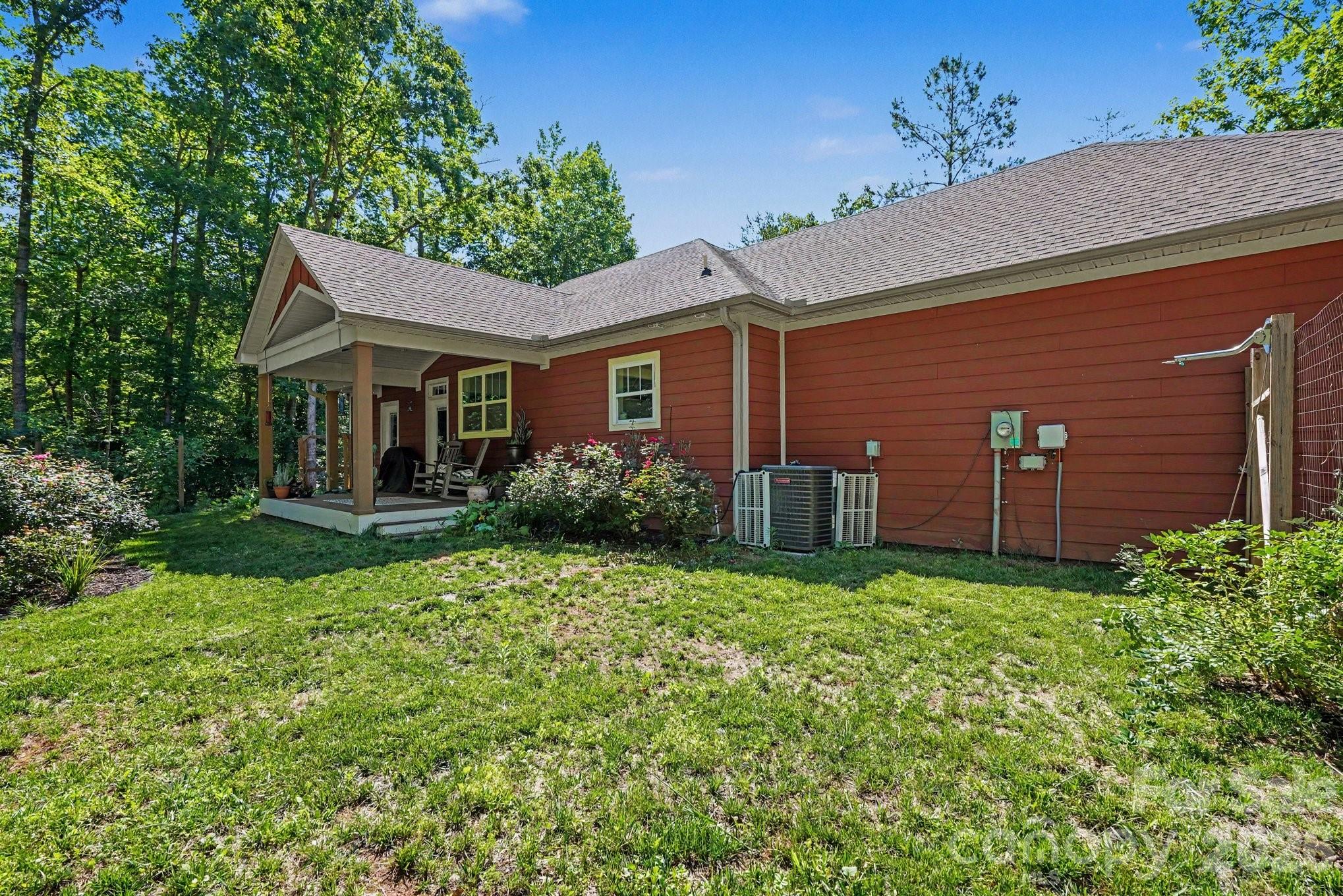 Single Family Residence at 1241 Hayes Road, Columbus, photo 27 of 31
