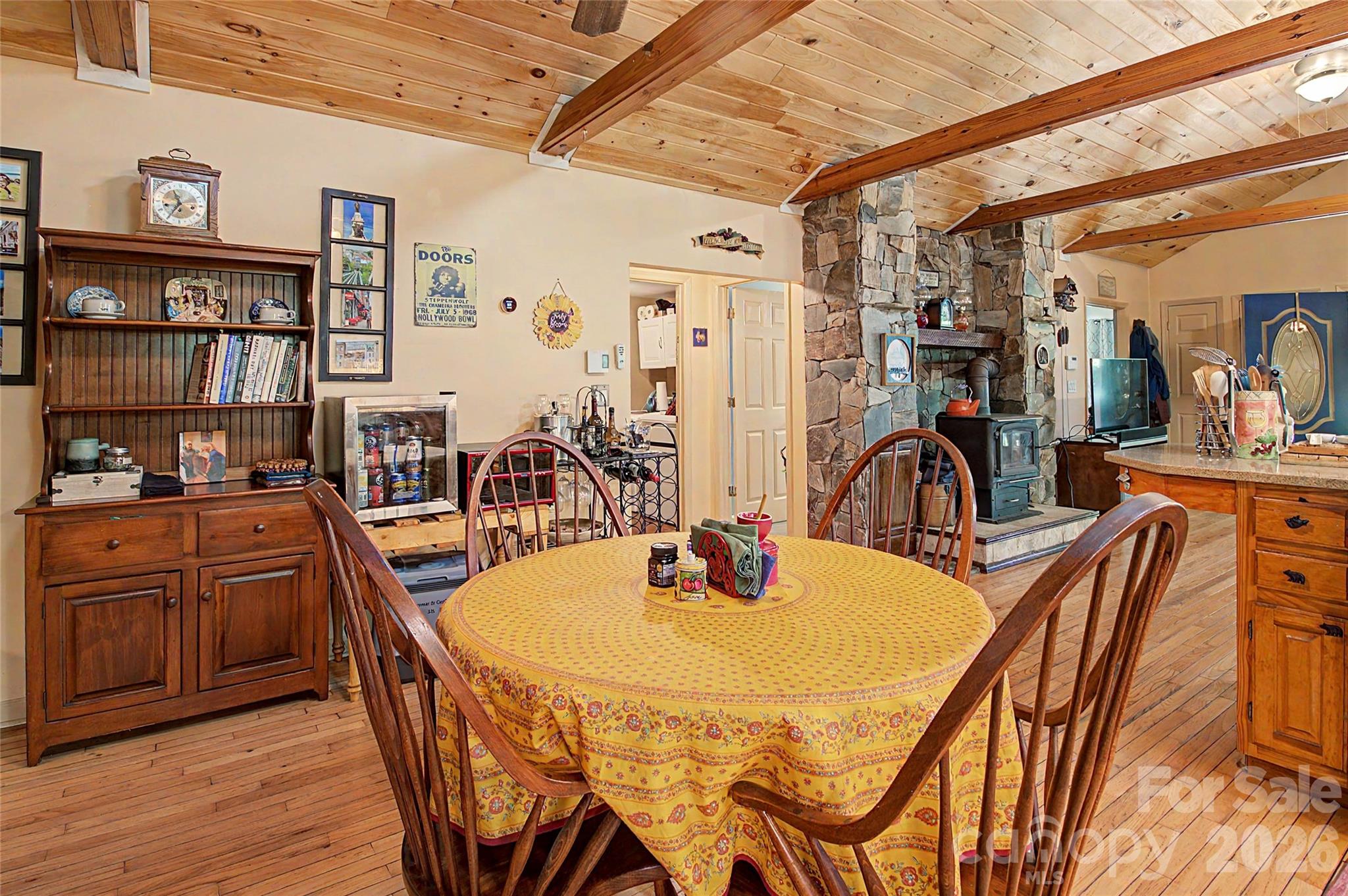 Single Family Residence at 76 Winsome Trail, Hendersonville, photo 22 of 48