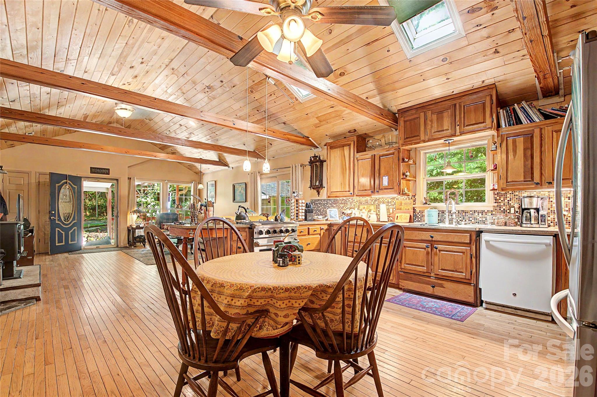 Single Family Residence at 76 Winsome Trail, Hendersonville, photo 23 of 48