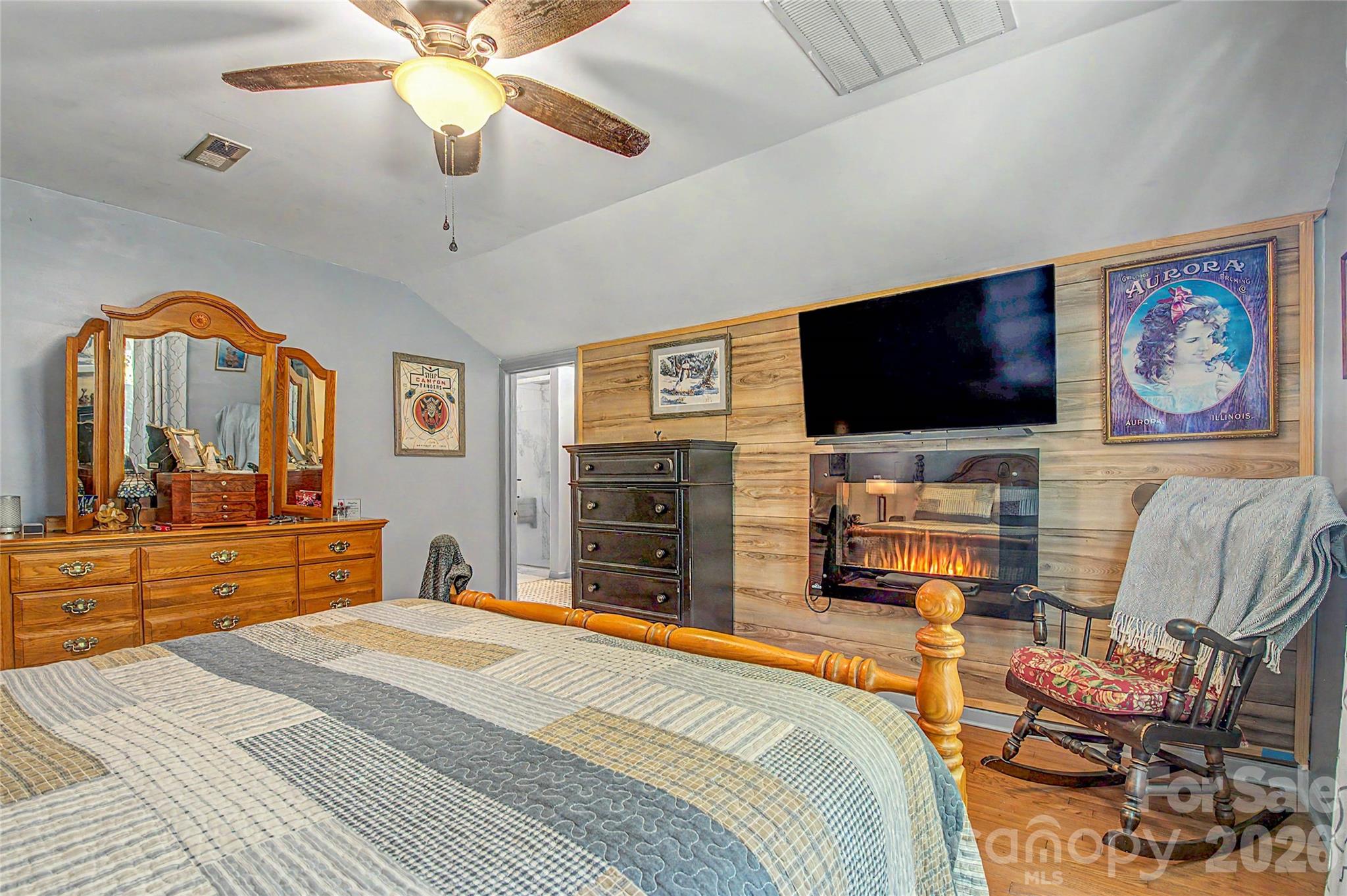 Single Family Residence at 76 Winsome Trail, Hendersonville, photo 29 of 48