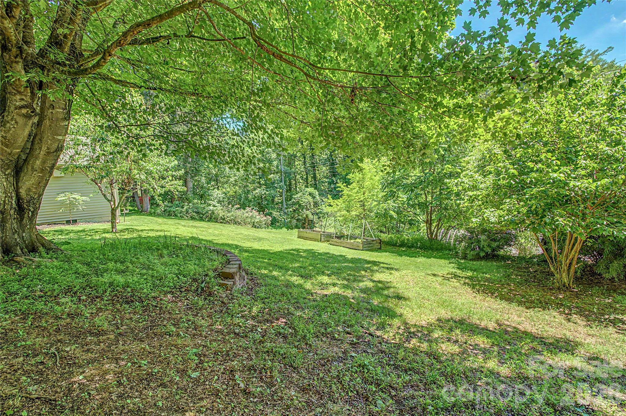 Single Family Residence at 76 Winsome Trail, Hendersonville, photo 47 of 48