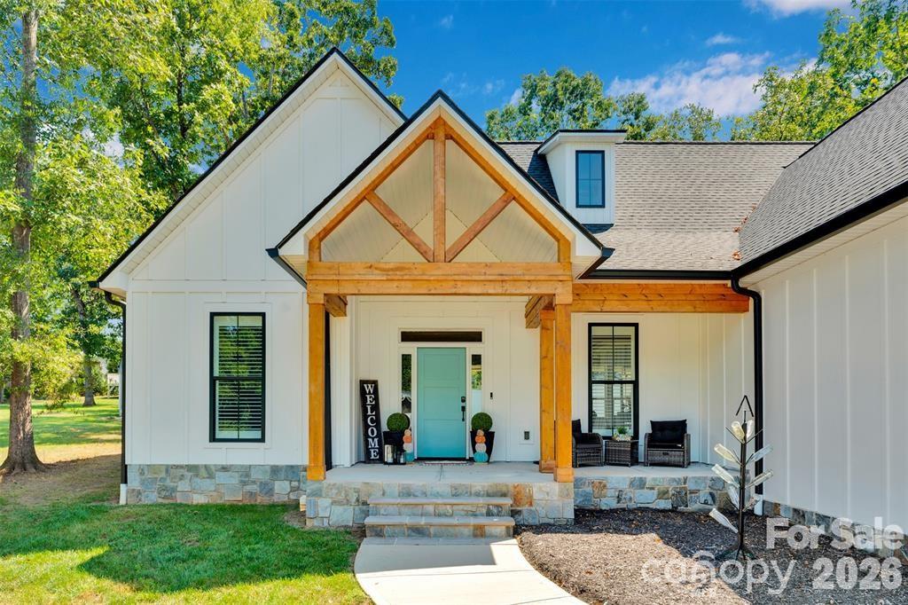 Single Family Residence at 2754 Emperor Street, Claremont, photo 2 of 27