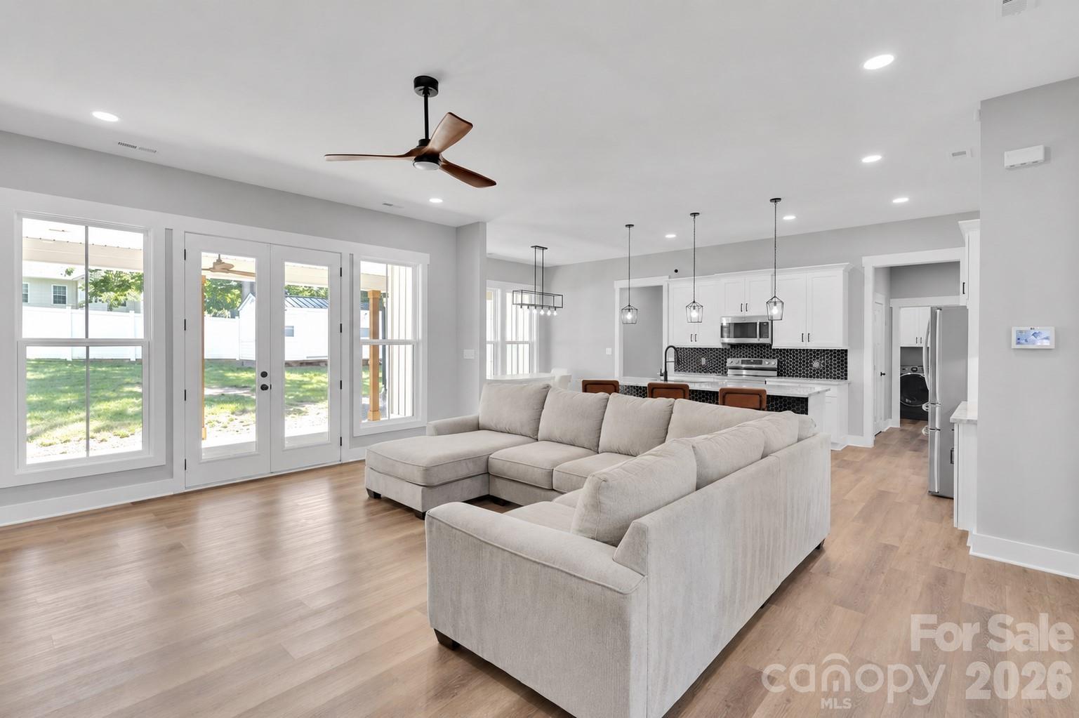Single Family Residence at 2754 Emperor Street, Claremont, photo 6 of 27