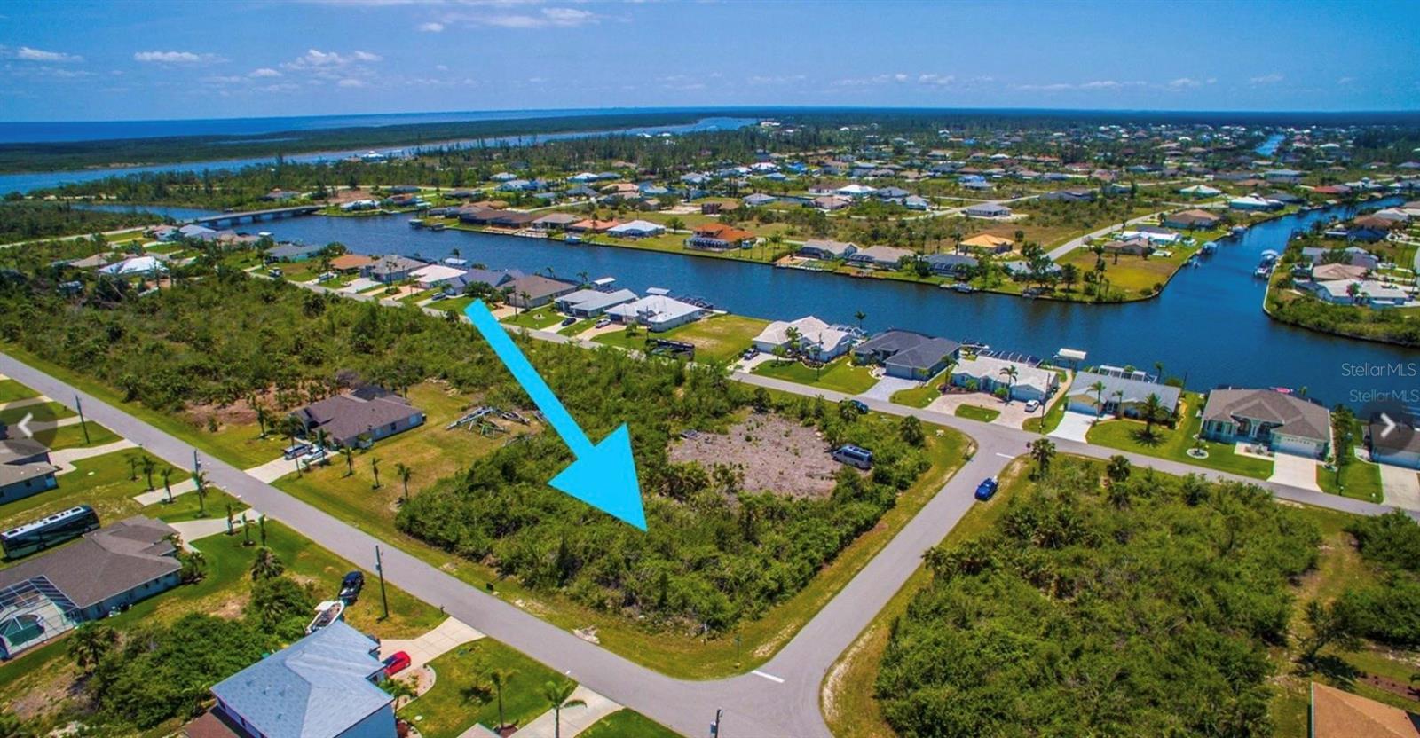 15531 AQUA CIR