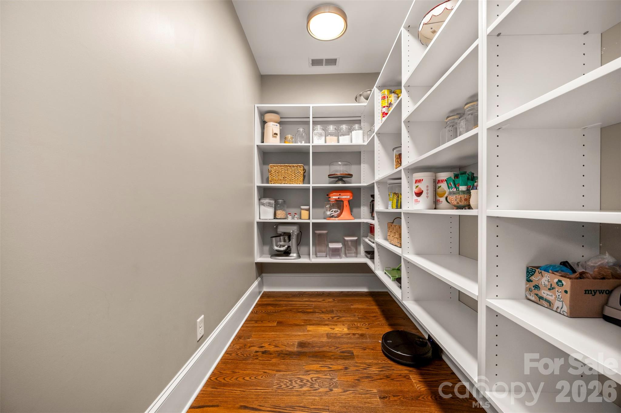 walk-in pantry - 398 Mapleton Lane, Columbus