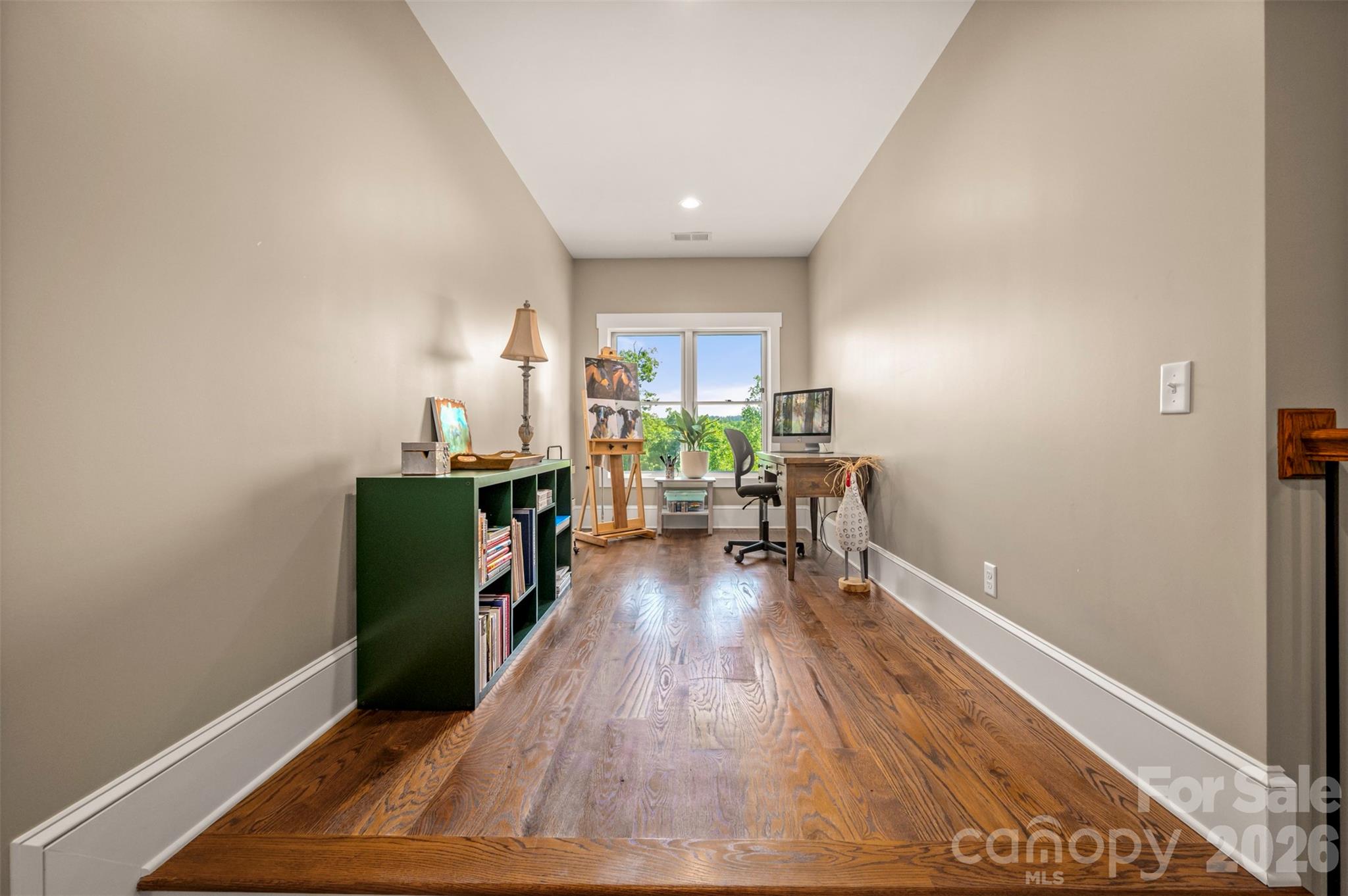 Overlooking the lake while you paint or work - 398 Mapleton Lane, Columbus