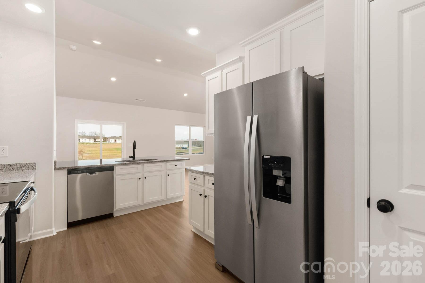 Single Family Residence at 421 Robindale Court, Winston Salem, photo 10 of 23