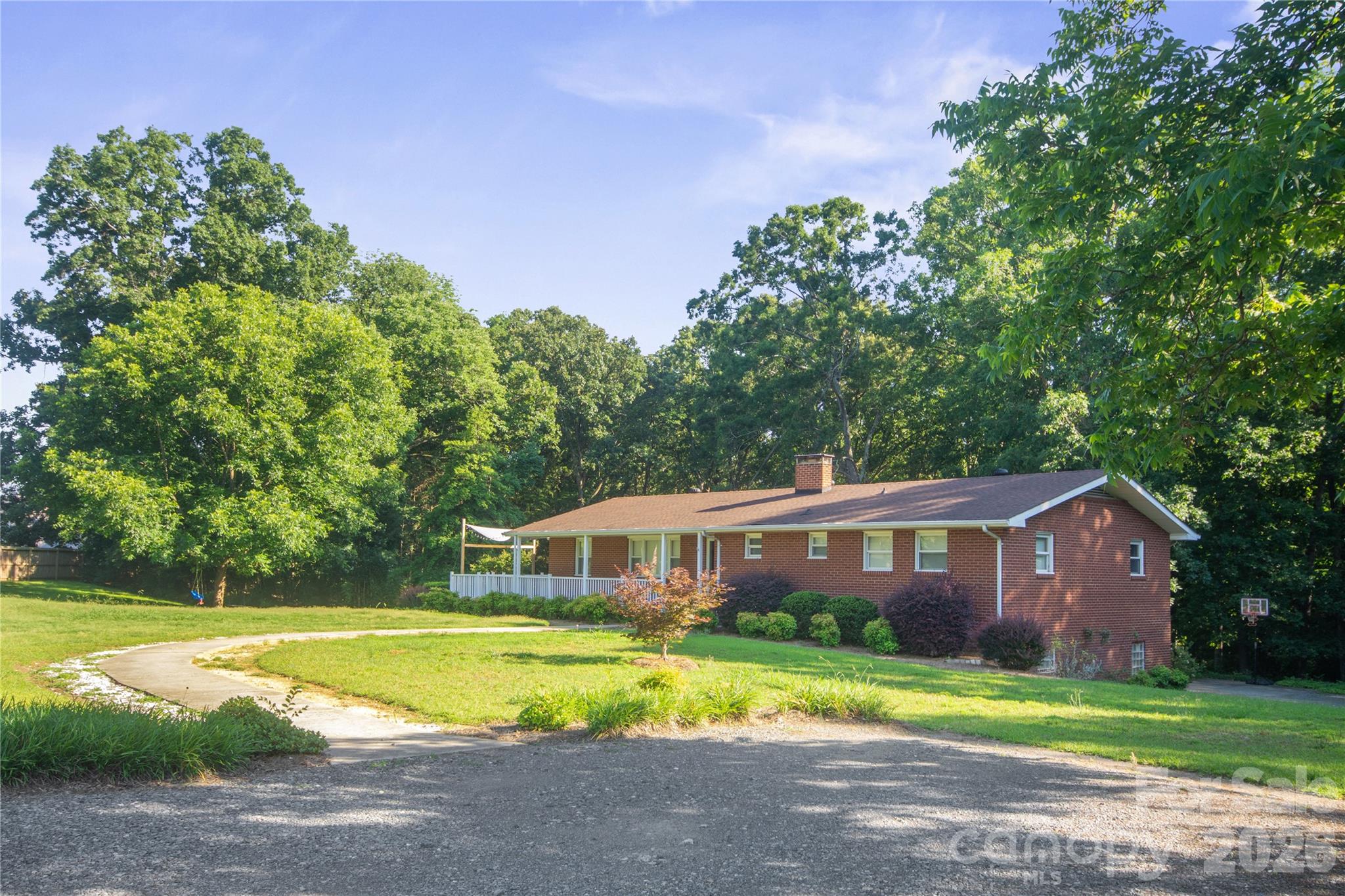 Single Family Residence at 3303 Pikeview Road, Fort Mill, photo 2 of 34