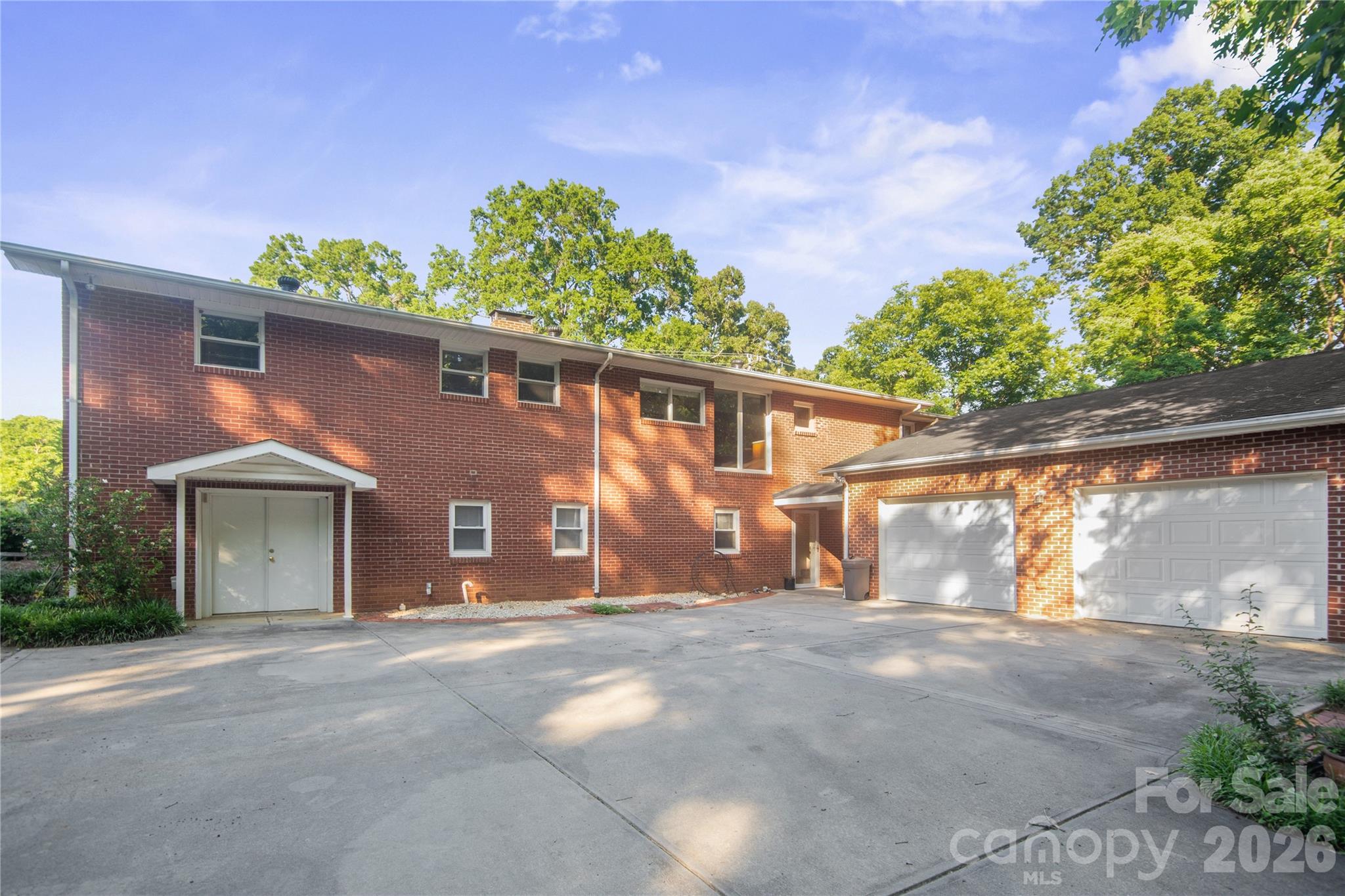Single Family Residence at 3303 Pikeview Road, Fort Mill, photo 11 of 34
